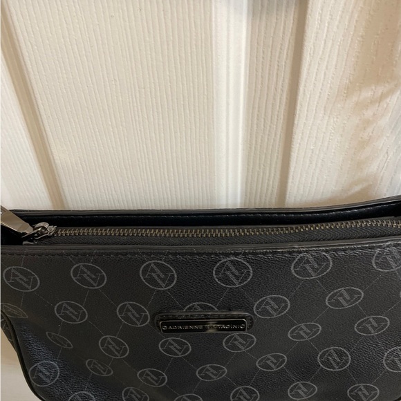 Crossbody Adrienne Vittadini Bag 11” w x 7” h - Picture 5 of 6